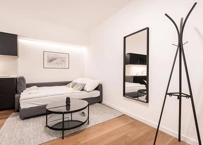 E23 - Grand Boulevard Design Loft - Best Location By Bqa