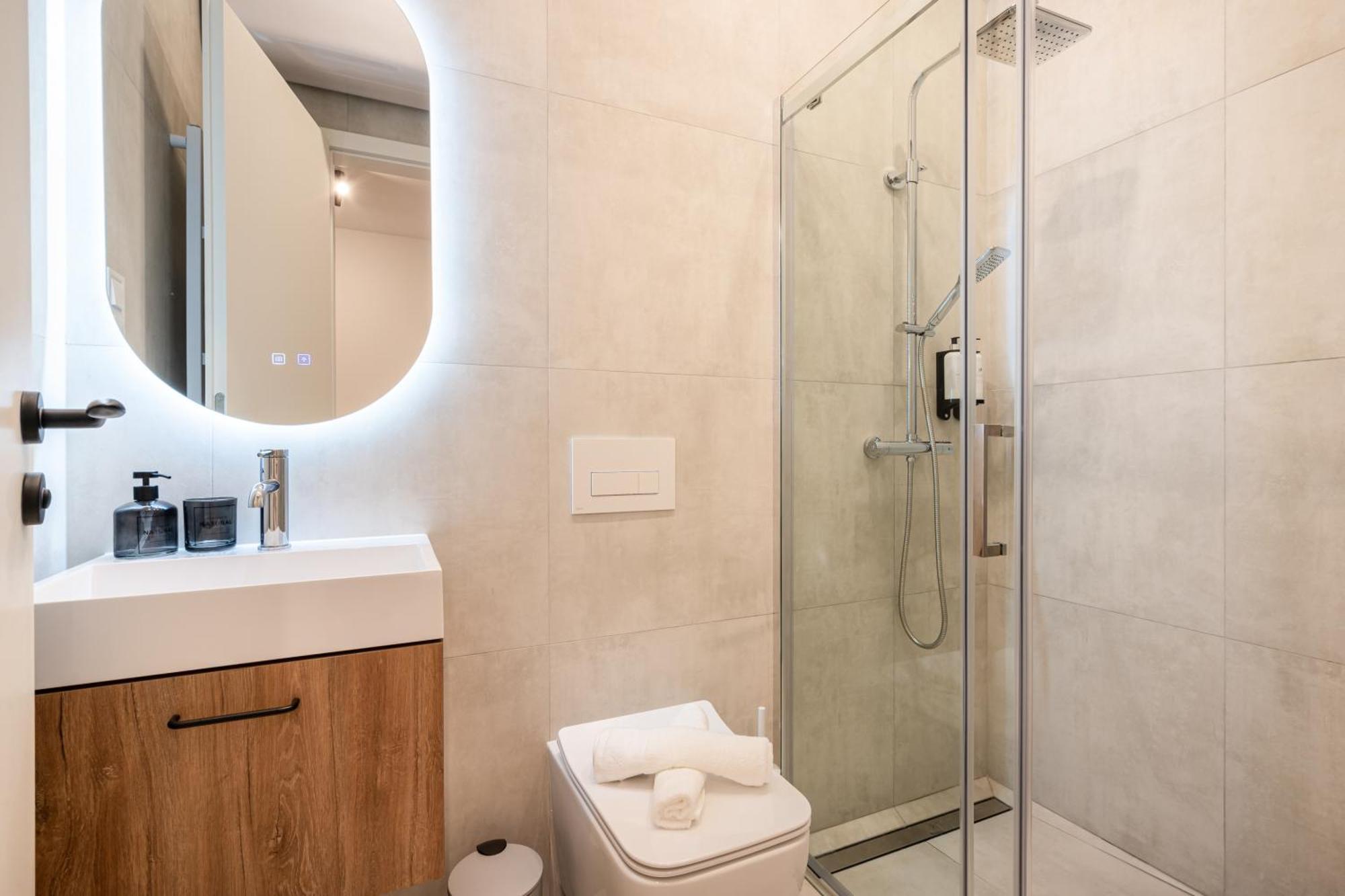 Apartment E23 - Grand Boulevard Design Loft - Location By Bqa *