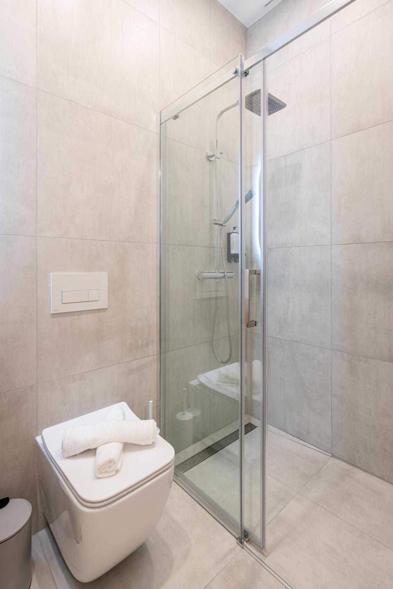 E23 - Grand Boulevard Design Loft - Location By Bqa Apartment *